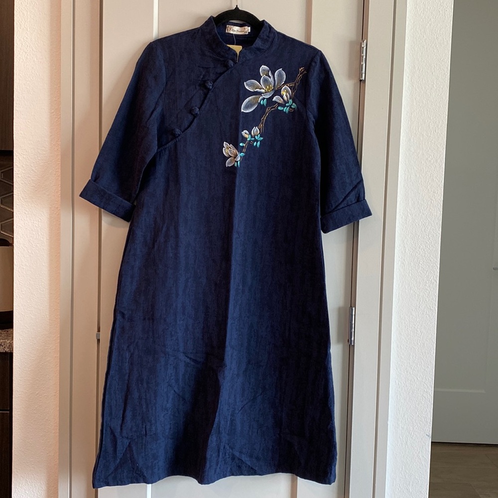 Asian Style Embroidery Dress Size L